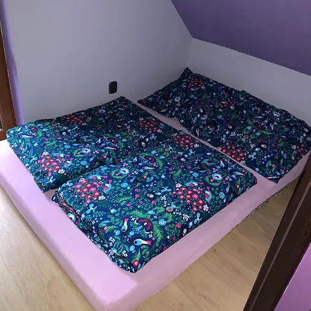 Pod Papugami 山林小屋