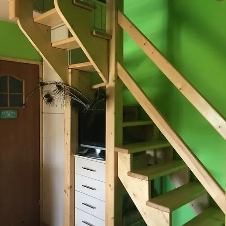 Pod Papugami 山林小屋 *